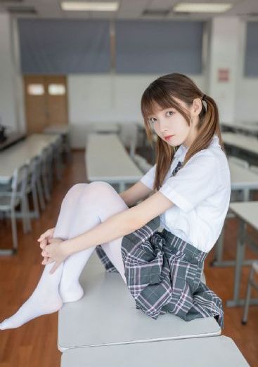 后宫露营樱花